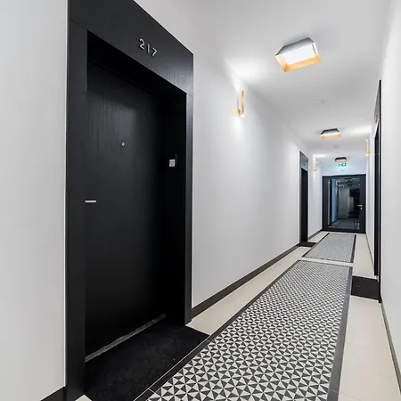 Modena Jezyce Deluxe By Bookinghost *